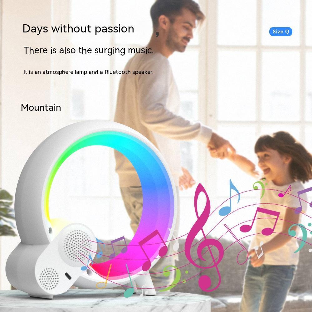 ساعة منبه رقمية تناظرية من Creative Q Light مزودة بشاشة عرض رقمية تعمل بالبلوتوث وصوت ذكي للاستيقاظ Q مع إضاءة ملونة في الغلاف الجوي