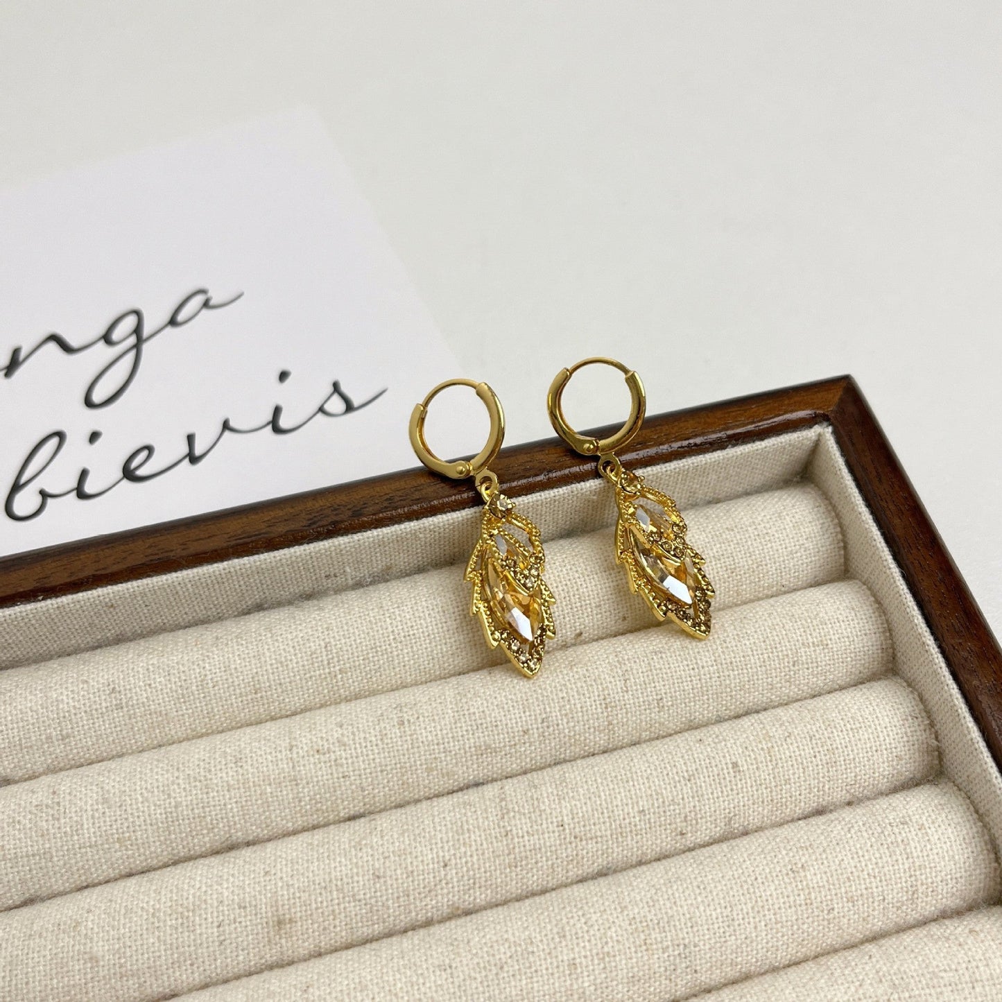 Exquisite Crystal Leaf Silver Needle Ear Clip Female