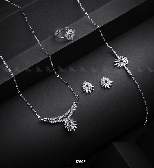 Mirage Necklace Set